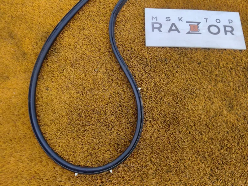 Уплотнитель двери