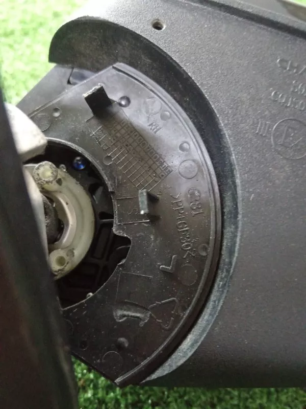 Зеркало боковое