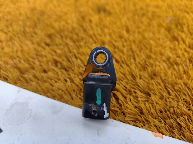 Датчик положения распредвала