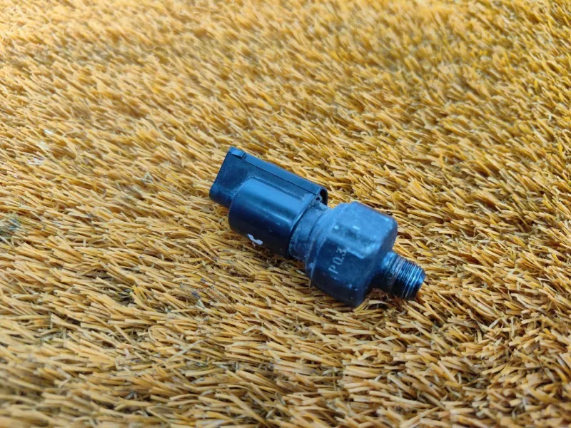 Датчик давления масла