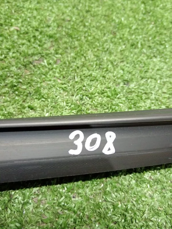 Уплотнитель стекла двери