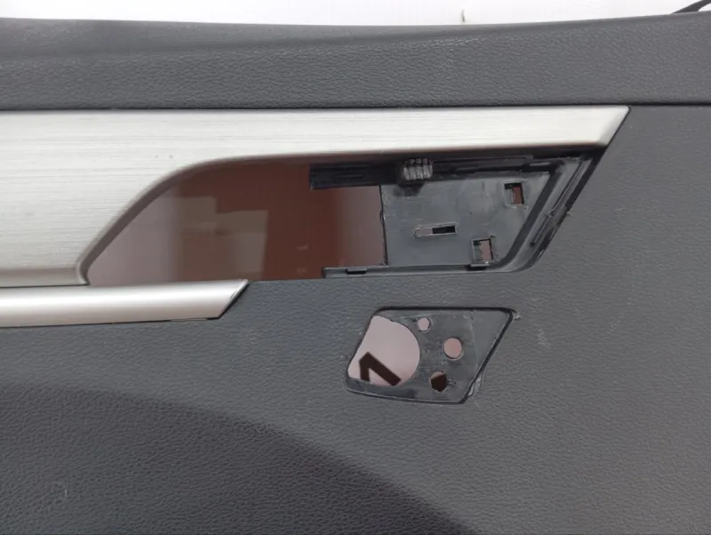 Обшивка двери