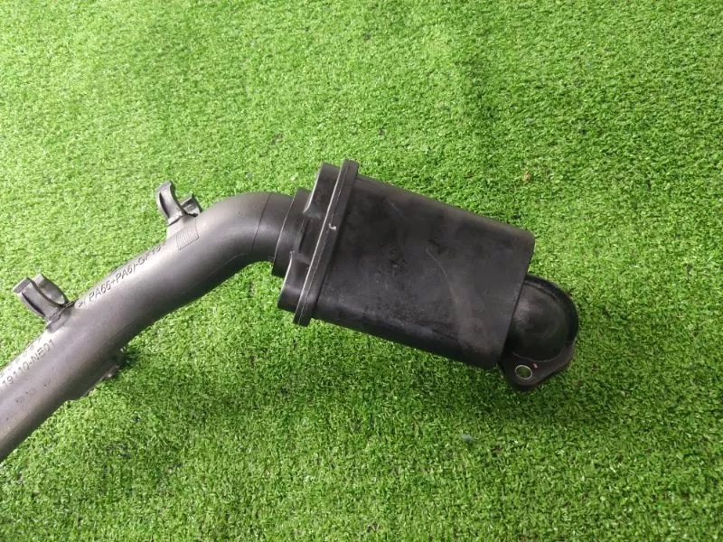 Патрубок интеркулера