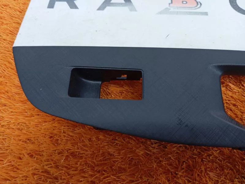 Накладка двери