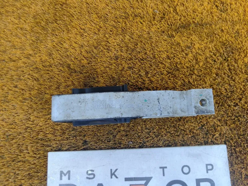 Подушка двигателя