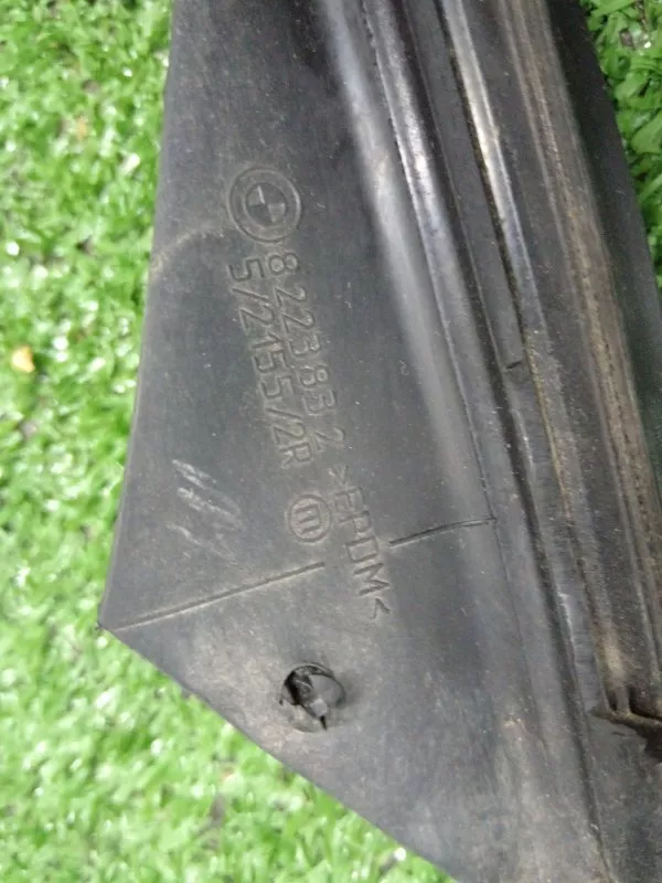 Уплотнитель стекла двери