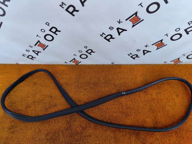 Уплотнитель проема двери