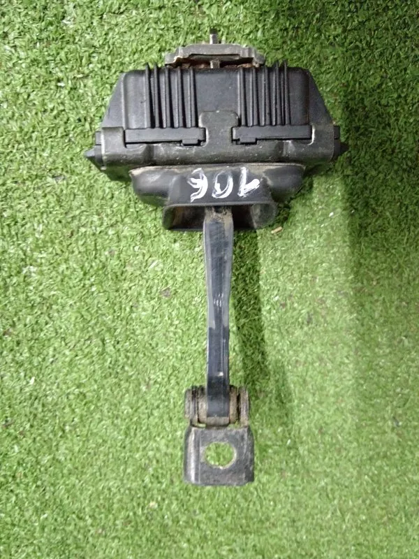 Ограничитель двери