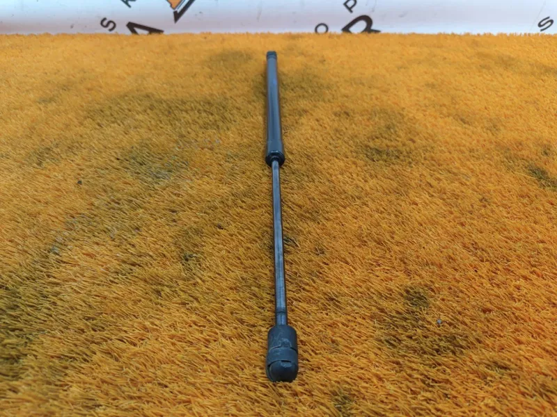 Амортизатор крышки багажника