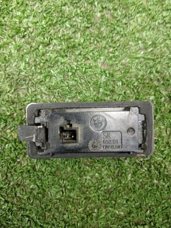 Фонарь подсветки номера