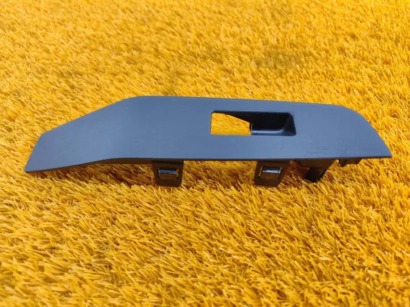 Молдинг двери