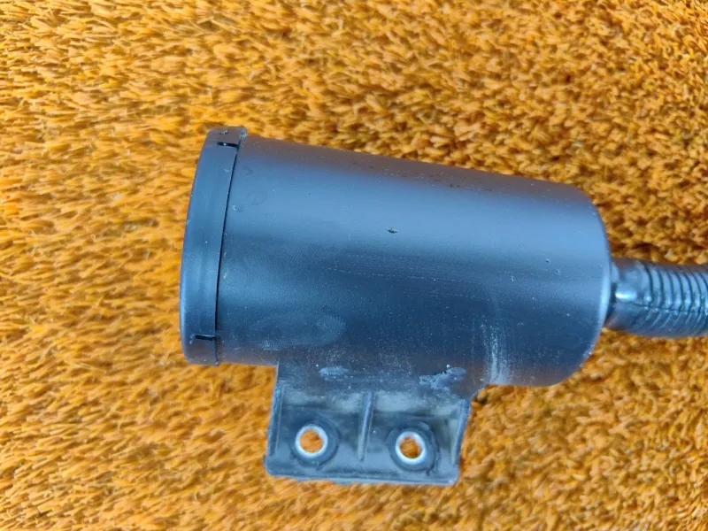 Клапан вентиляции топливного бака