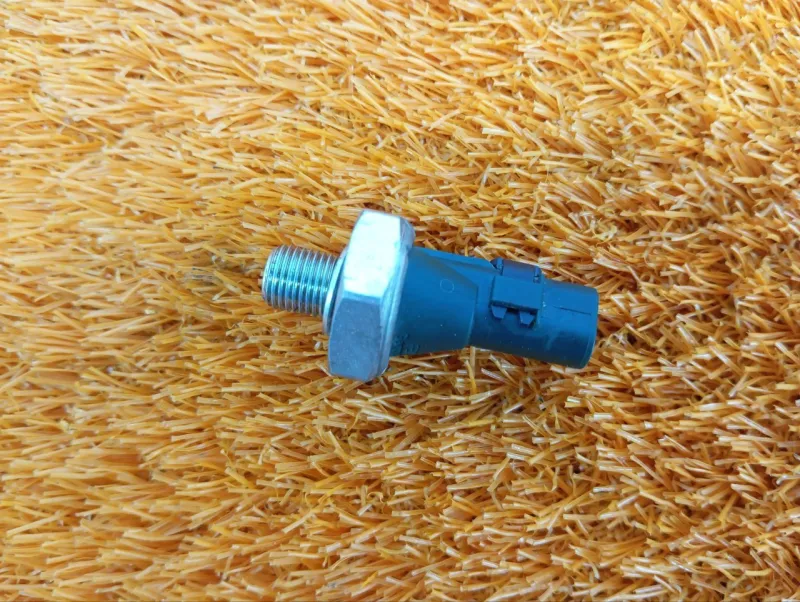 Датчик давления масла