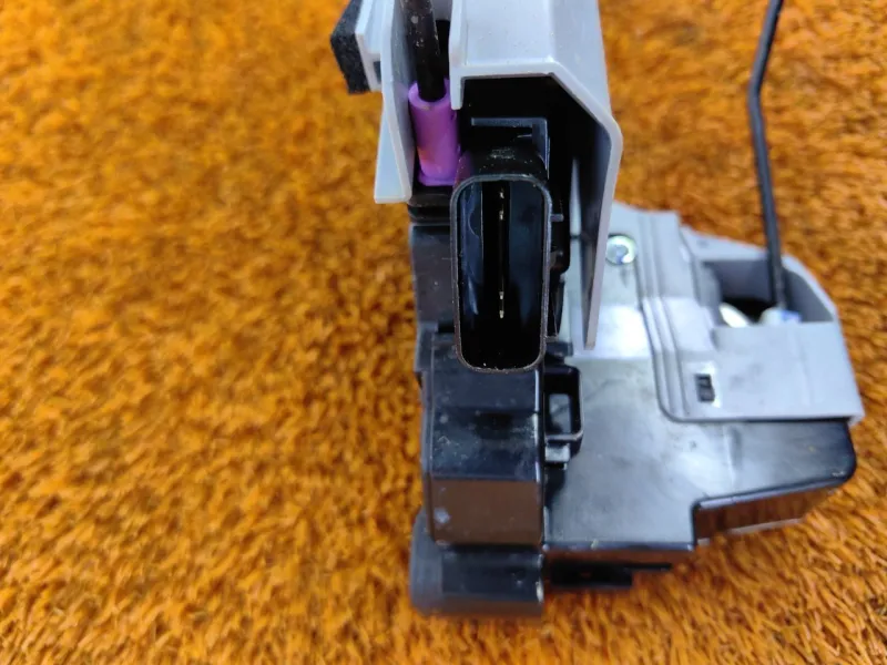 Замок двери