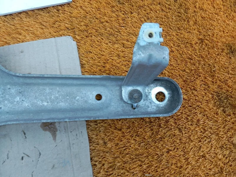 Рычаг подвески