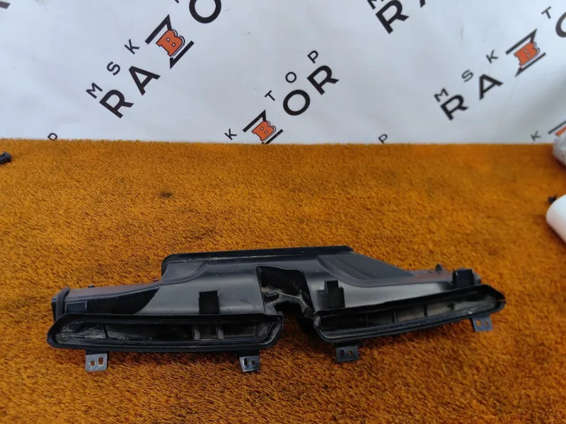 Воздуховод отопителя