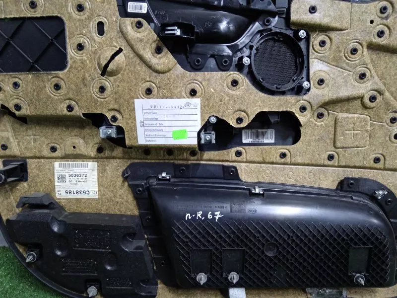 Обшивка двери BMW 5-Series 2010 51417260632 F07, передняя правая