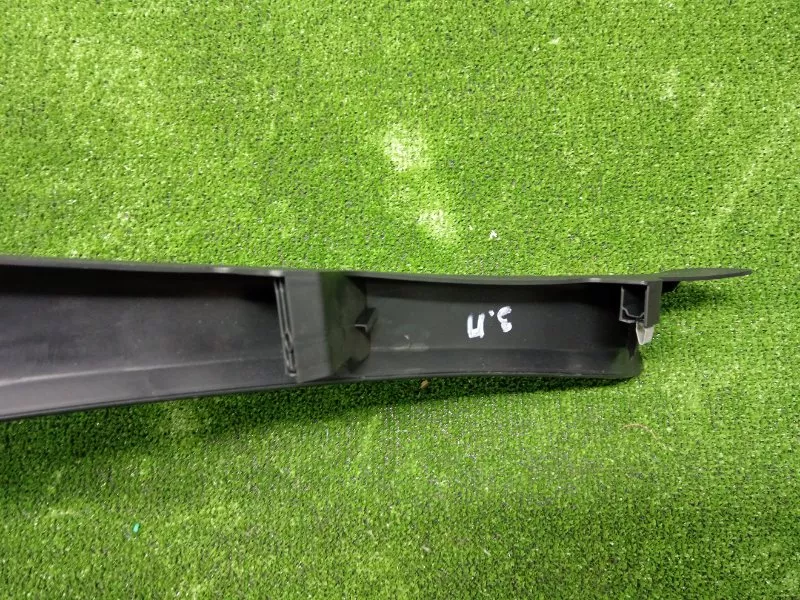 Накладка на стойку кузова