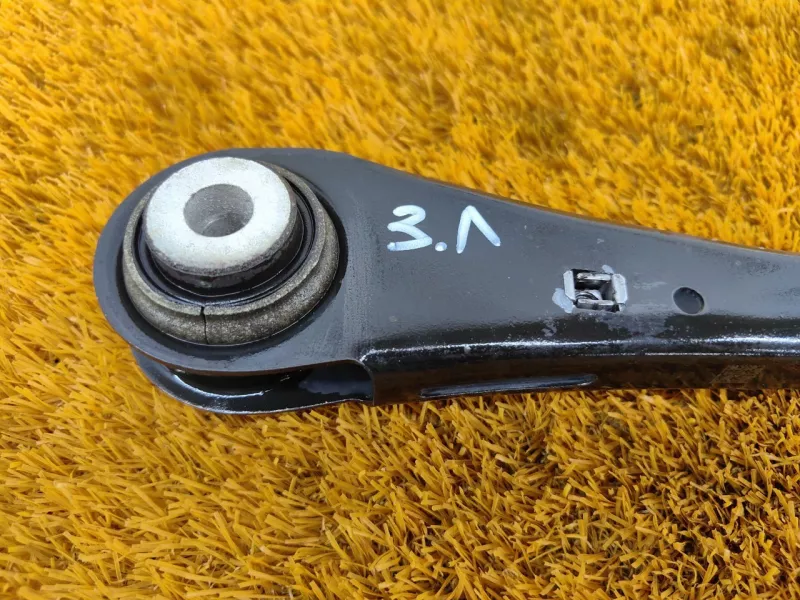 Рычаг подвески