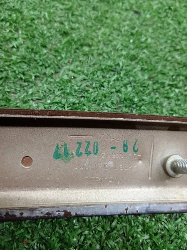 Накладка двери декоративная