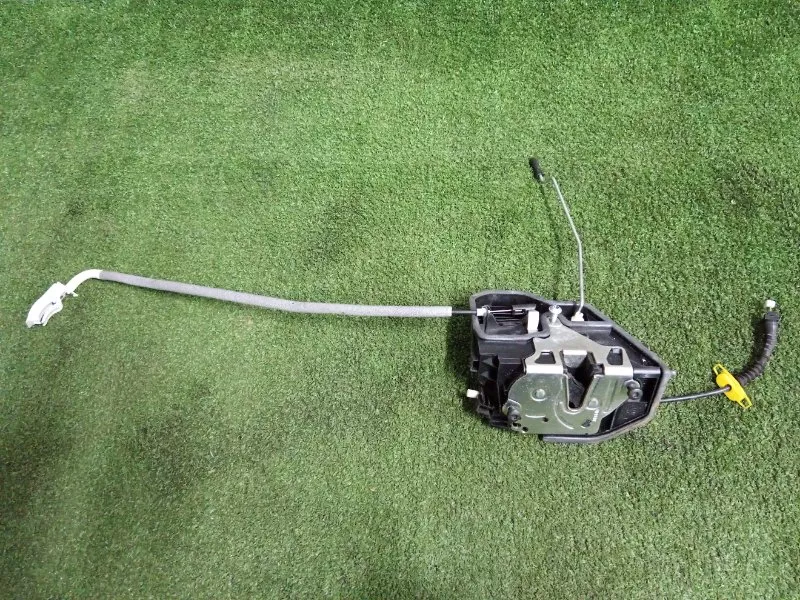 Замок двери BMW 5-Series 2006 51217167072 E60, передний правый