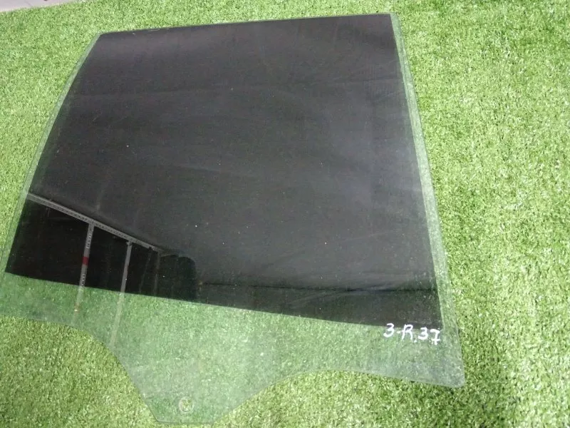 Стекло двери BMW X5 2003 51348402572 E53, заднее правое