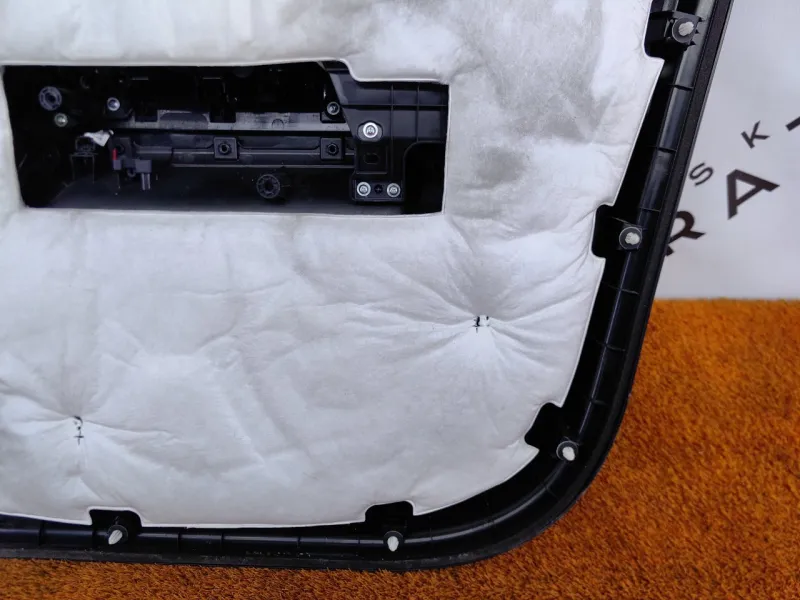 Обшивка двери