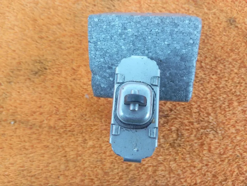 Ограничитель двери