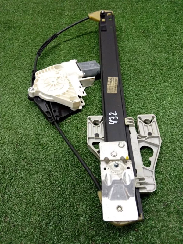 Стеклоподъемник Audi A4 2008 8K0839462A B8, задний правый