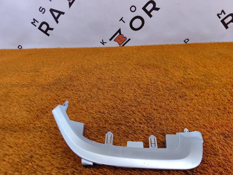 Накладка на торпедо