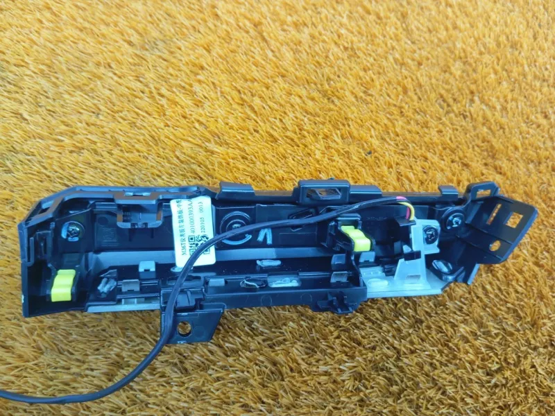 Накладка на торпедо