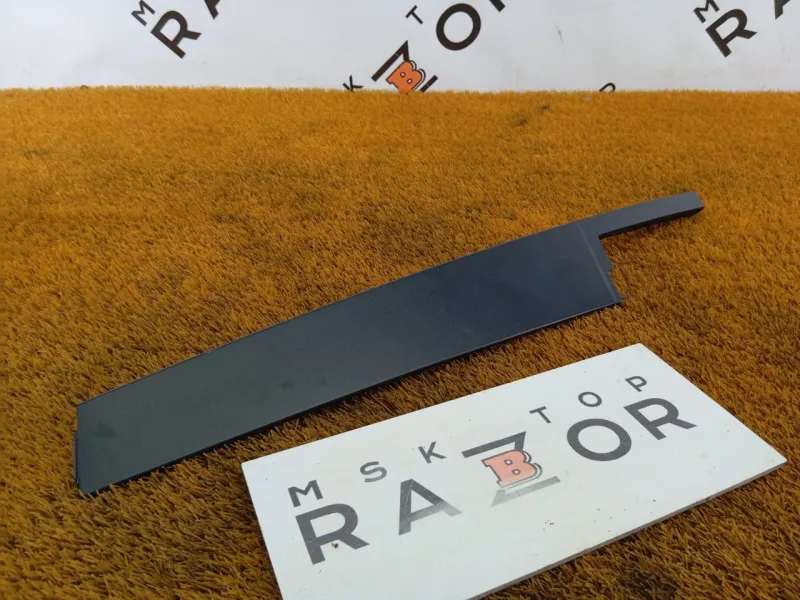 Молдинг двери