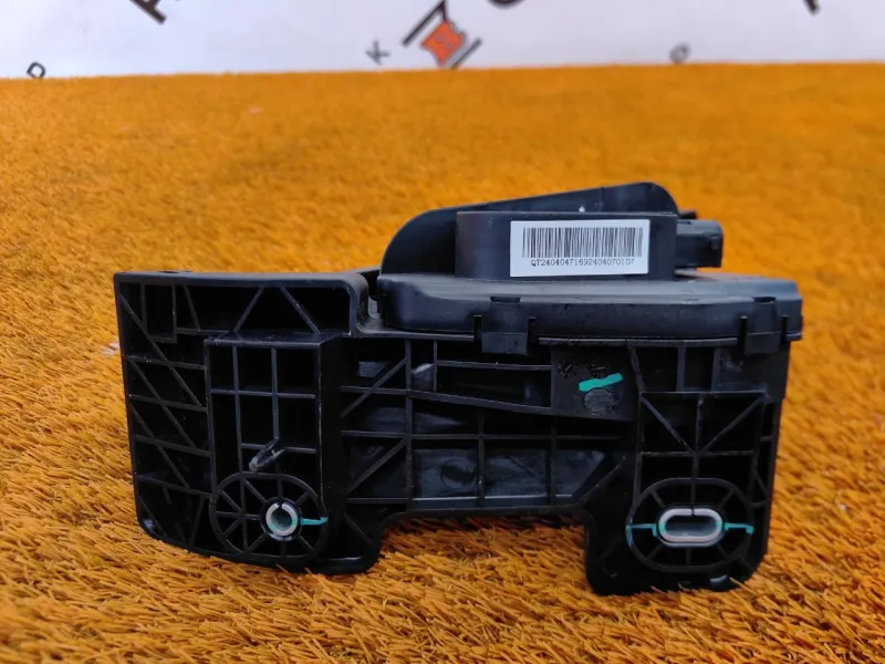 Педаль газа