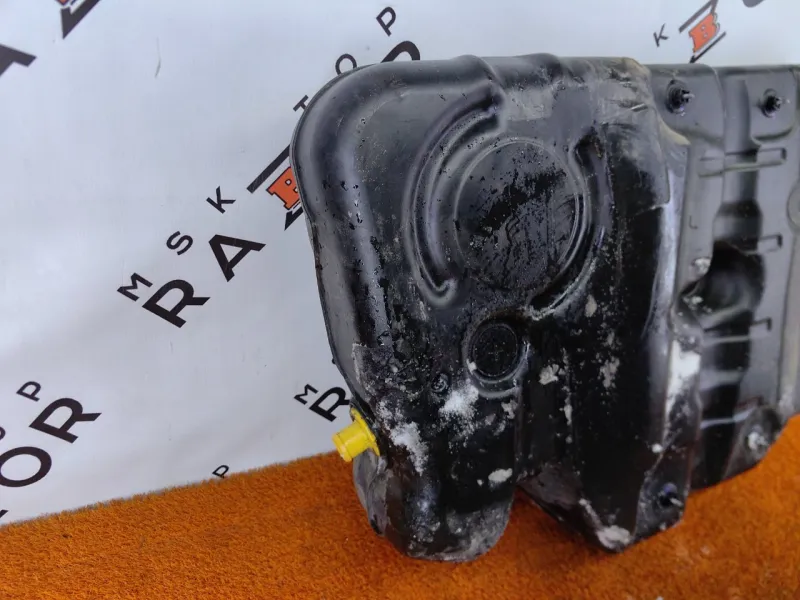 Бак топливный