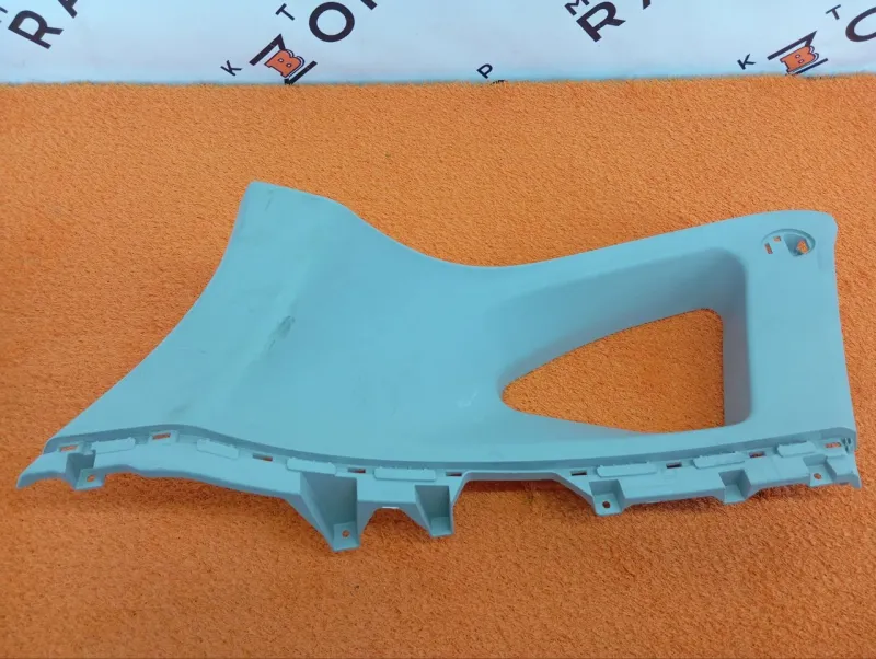 Накладка на стойку кузова