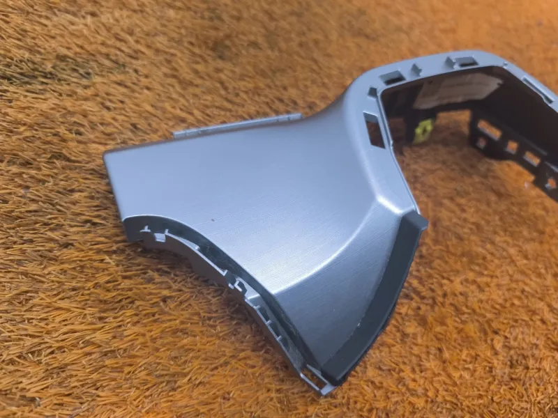 Декоративная накладка торпедо