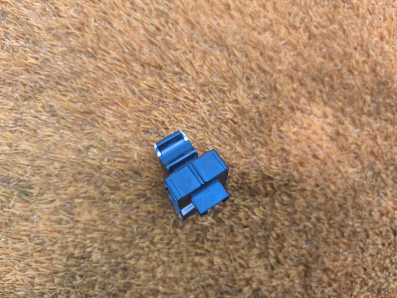 Кнопка стеклоподъемника