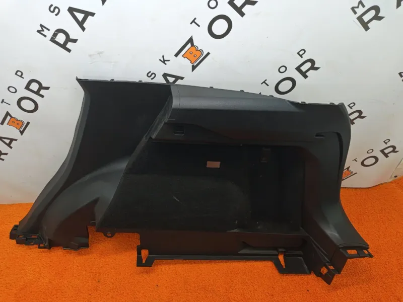 Обшивка багажника