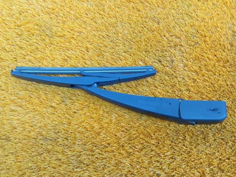 Поводок стеклоочистителя багажника Chery Tiggo 4 PRO 2023 608000105AA SQRE4G15C