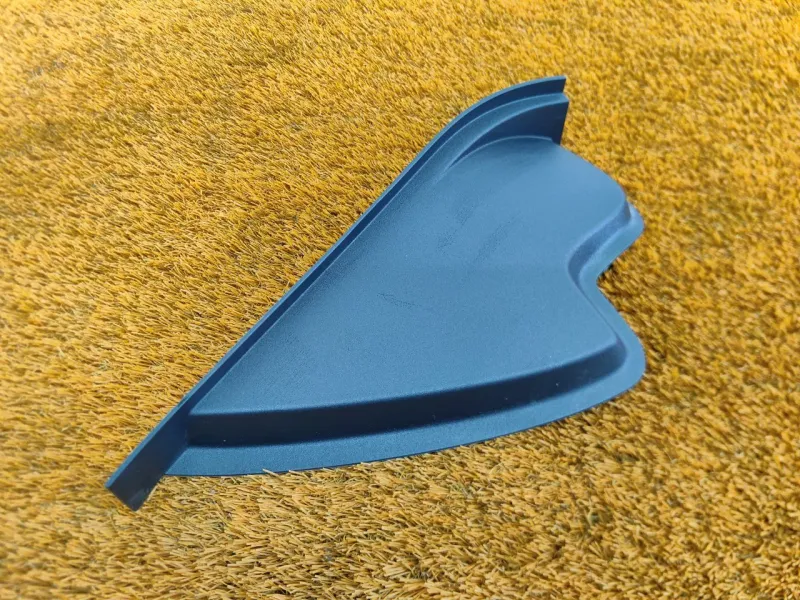 Накладка на торпедо