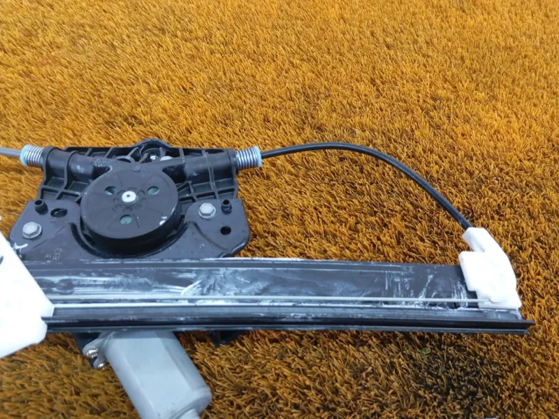 Стеклоподъемник