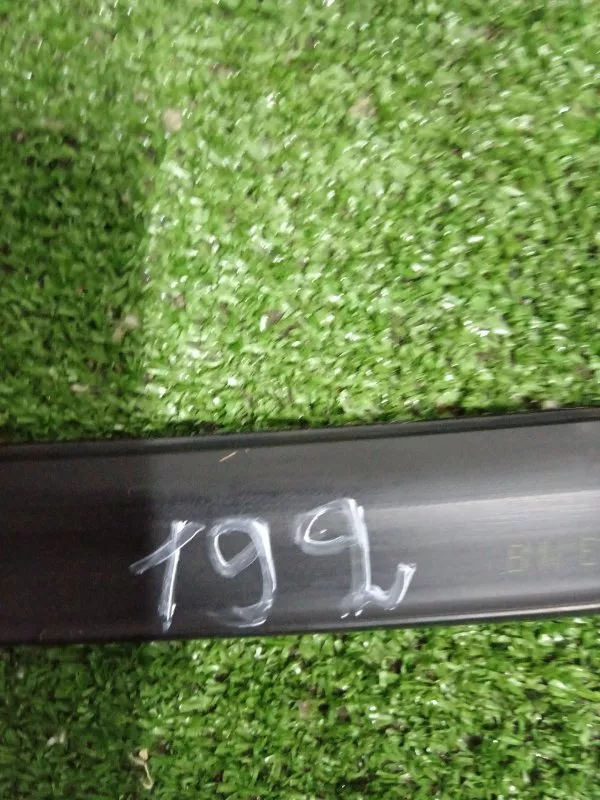 Уплотнитель стекла двери