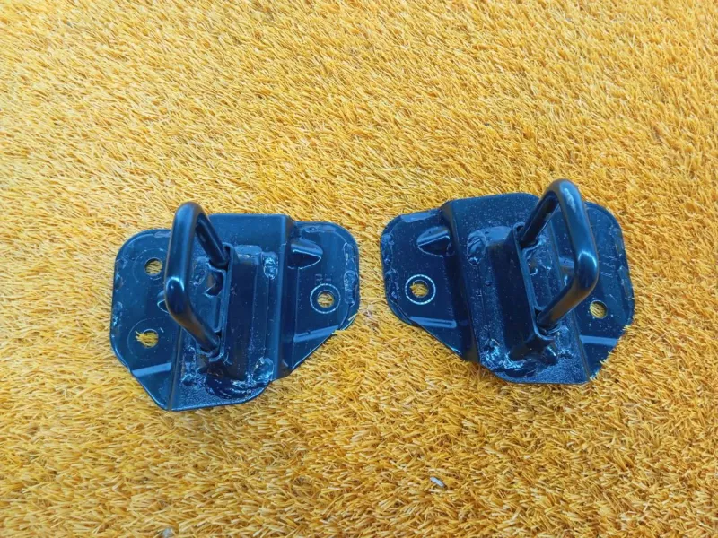 Ответная часть замка двери