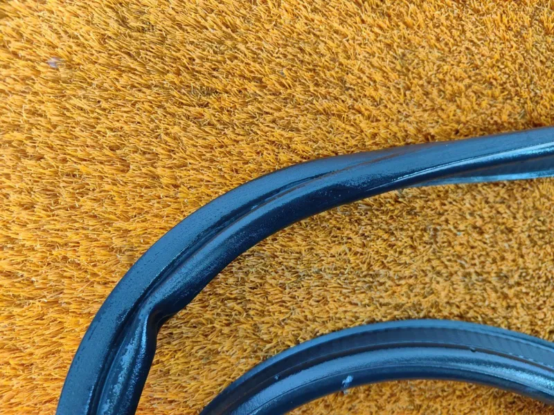 Уплотнитель багажника