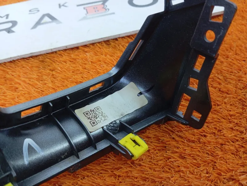 Декоративная накладка торпедо