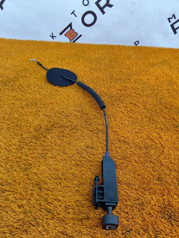 Трос регулировки сиденья