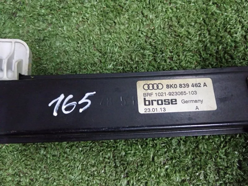 Стеклоподъемник Audi A4 2012 8K0839462A B8, задний правый