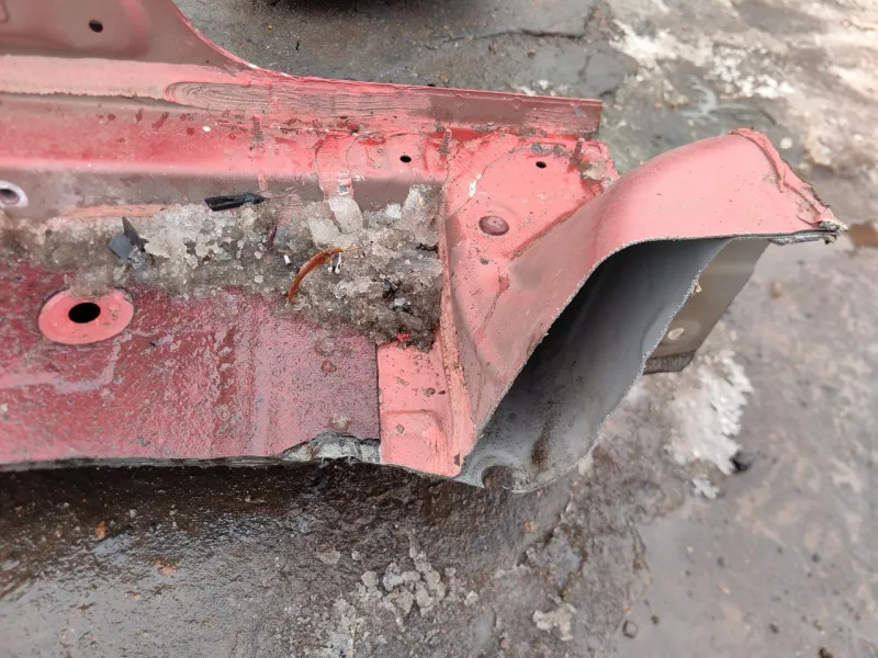 Порог с центральной стойкой