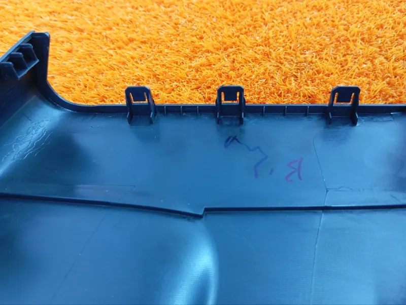 Обшивка центральной стойки