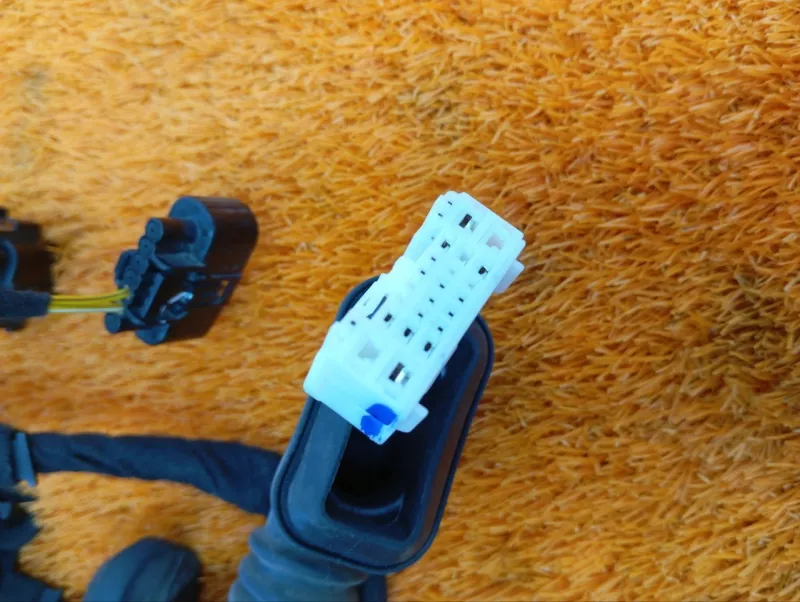 Проводка двери